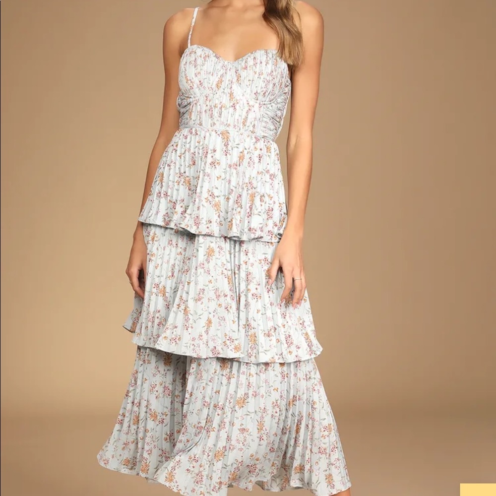 Lulu's tired dress small